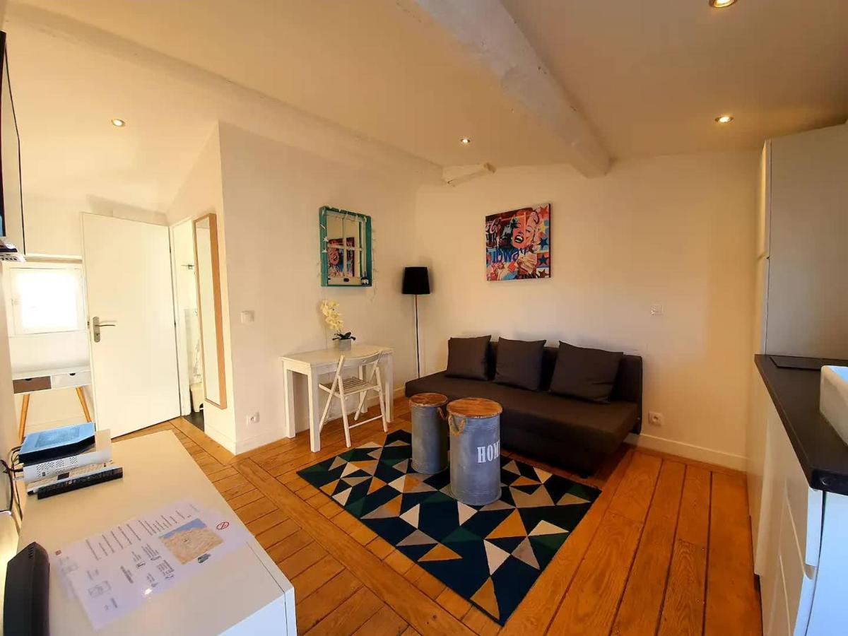 Freshly Tastefully Renovated Apartments In Heart Of Old Антиб Экстерьер фото