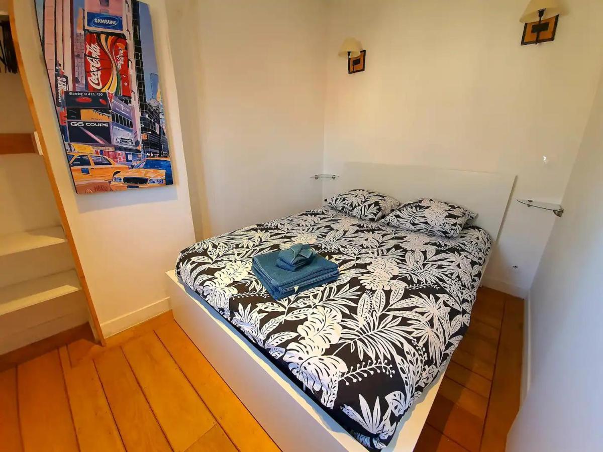 Freshly Tastefully Renovated Apartments In Heart Of Old Антиб Экстерьер фото